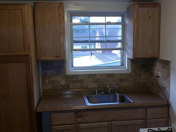 5th image of 23 S Munn Ave APT 3
