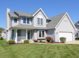 1210 Sundance Ln, Racine, WI 53402