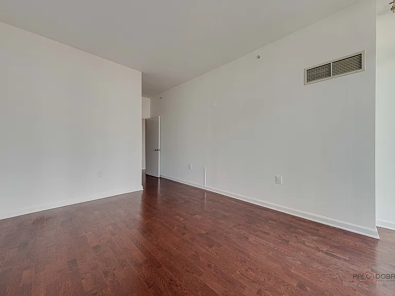 1235 S Prairie Ave #2107 — Photo 21