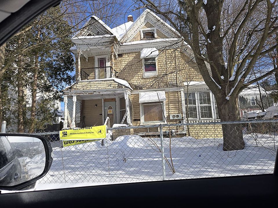 1st image of 32 London Ave