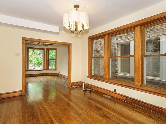 4th image of 2543 W Thomas St Floor 1