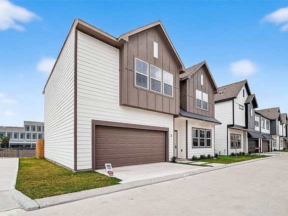 3rd image of 6702 Metro Blvd #2