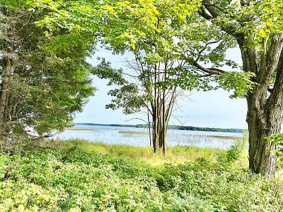 2nd image of 1134 Roberts Rd