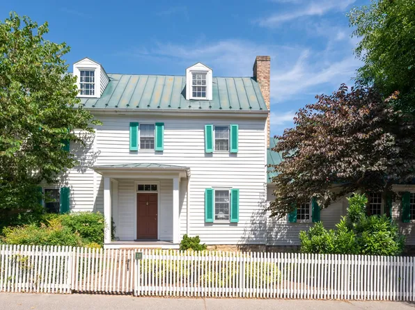 111 S Jefferson St, Lexington, VA 24450