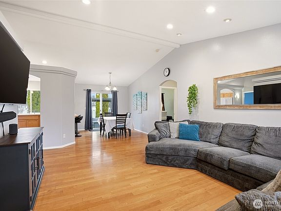 3rd image of 24335 E Sperling Court
