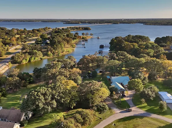 220 Rs County Rd #3430, Emory, TX 75440