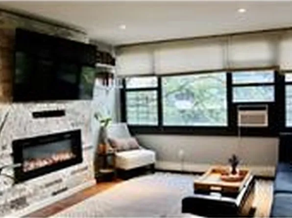 7-24 166th St APT 5D, Queens, NY 11357