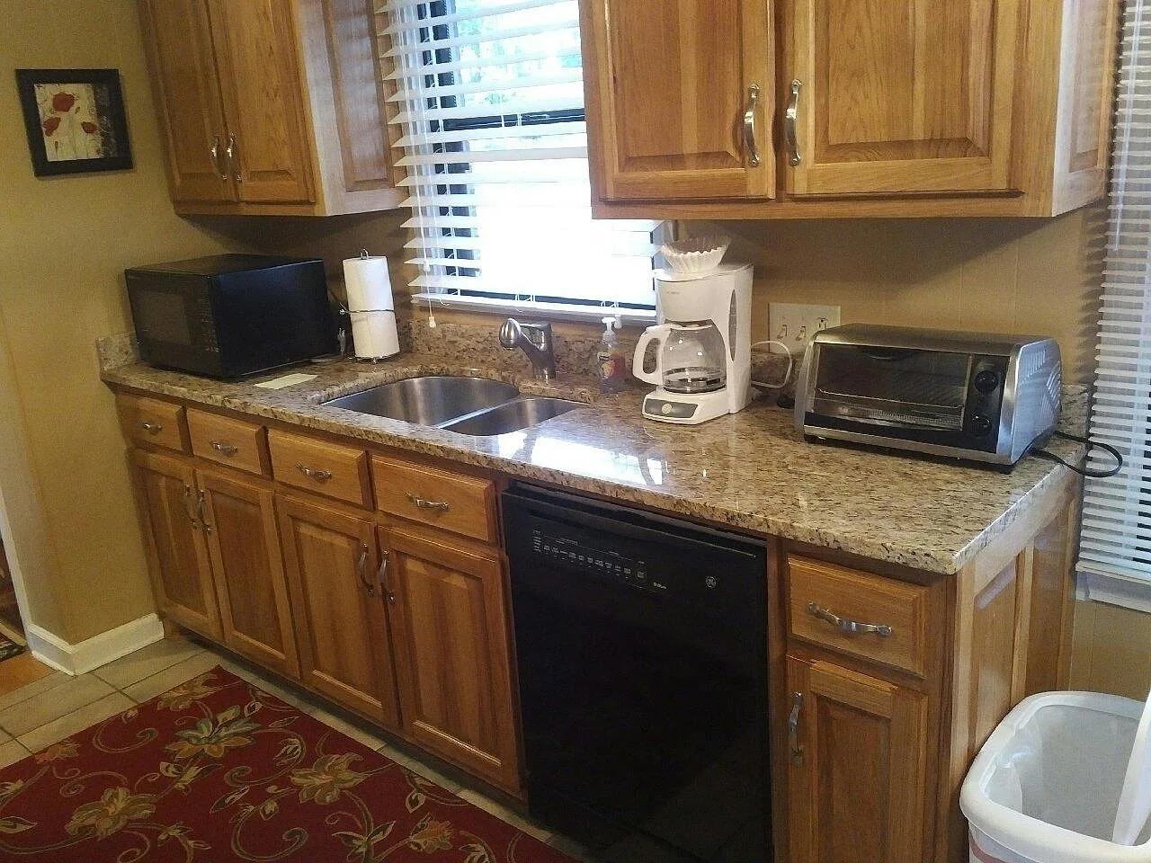 3 bed, 2164 sqft, $3,900 — Photo 4