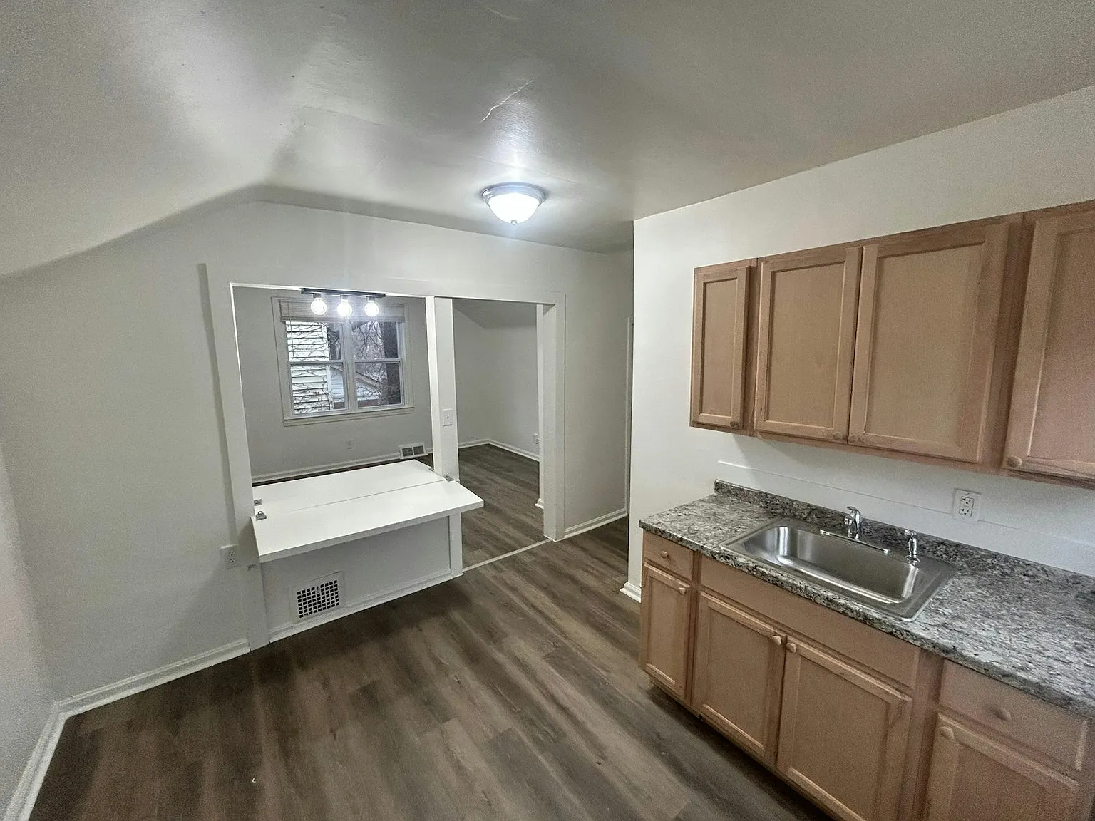 18095 Goulburn Avenue, Unit A (Down) — Photo 3