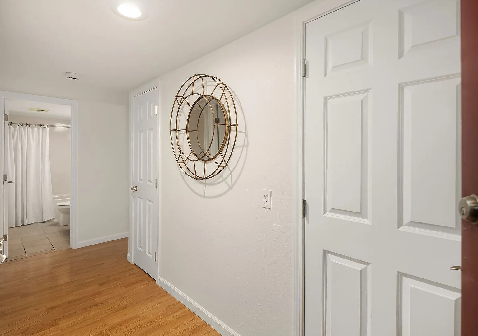 2Bd/1Ba Redmond Condo — Photo 3