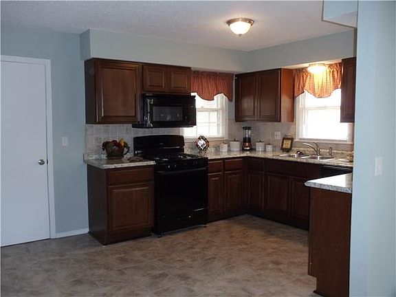 5th image of 6900 E 129th St