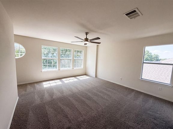 4th image of 710 Encanto Dr