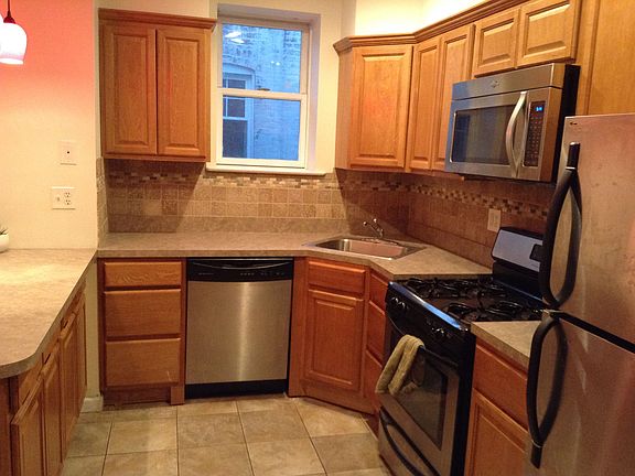 4th image of 3013 Fort Hamilton Pkwy APT 3F