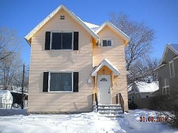 1st image of 642 Fairview Ave N