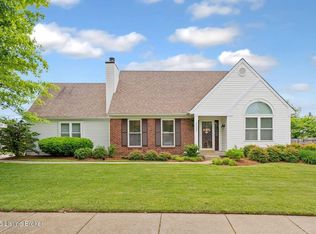 4002 Gaudet Rd, Jeffersontown, KY 40299