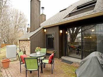 5th image of 913 Maison Ladue Dr