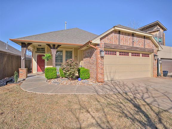 5th image of 12109 Crystal Gardens Pl