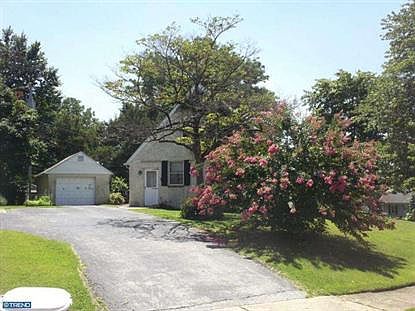3rd image of 316 Woodlyn Cir