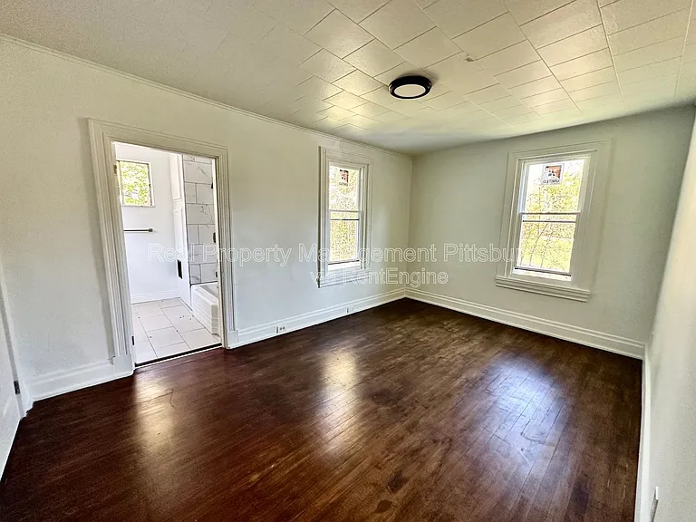 1379 Paulson Ave — Photo 17