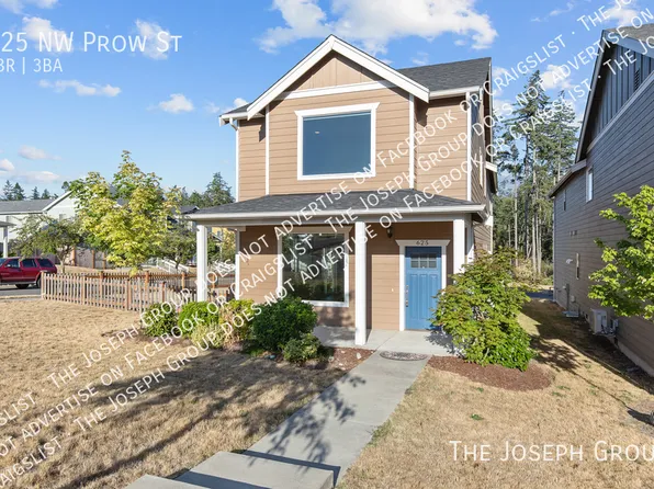 625 NW Prow St, Oak Harbor, WA 98277