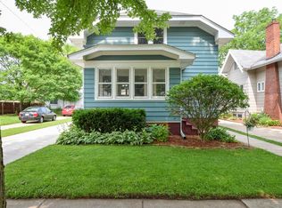 812 W Lawn Ave, Racine, WI 53405