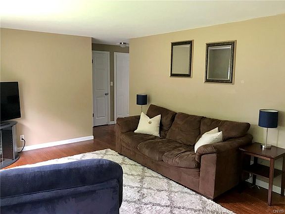 4th image of 309 Sherwood Dr