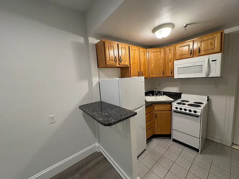 379 Commonwealth Ave #2A — Photo 2