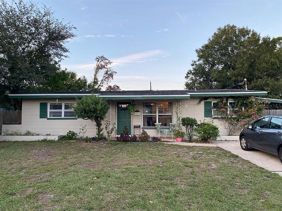 1st image of 771 72ND AVENUE N