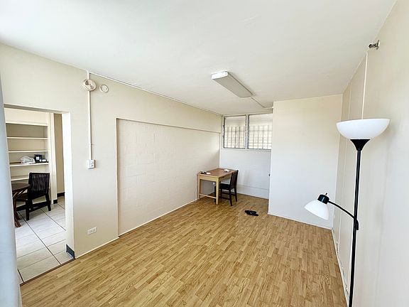 2nd image of 1547 Miller St #Penthouse 2
