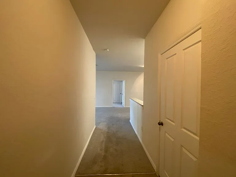 8009 Hemingway Cir — Photo 4
