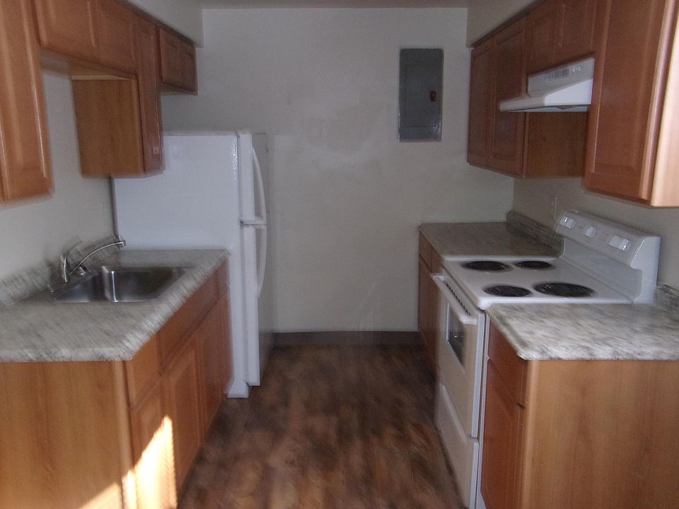 2nd image of 75 Klingermann Dr