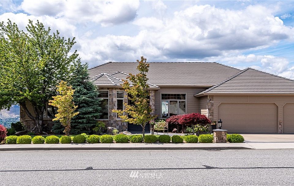 2335 Fancher Heights Boulevard, East Wenatchee, WA 98802 Zillow
