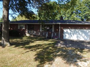 923 S Oak St, Buffalo, MO 65622