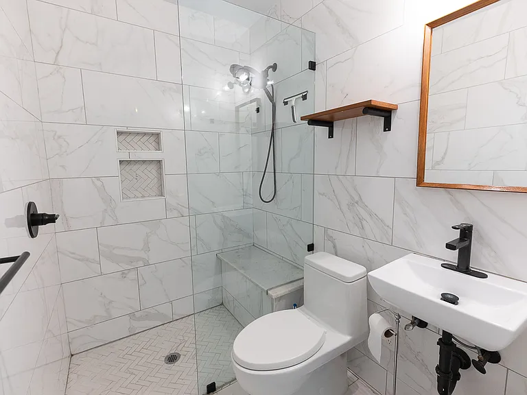 1700 Colonial Ave — Photo 22