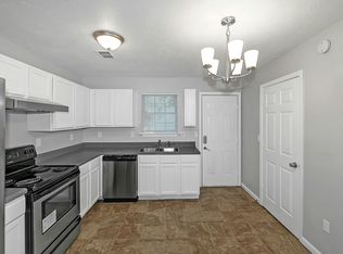 134 Point Place Dr, Cartersville, GA 30120