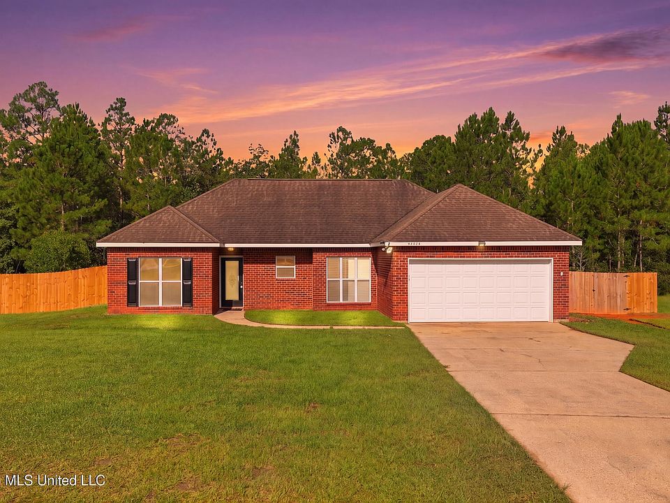 1st image of 21549 W Edgewood Dr