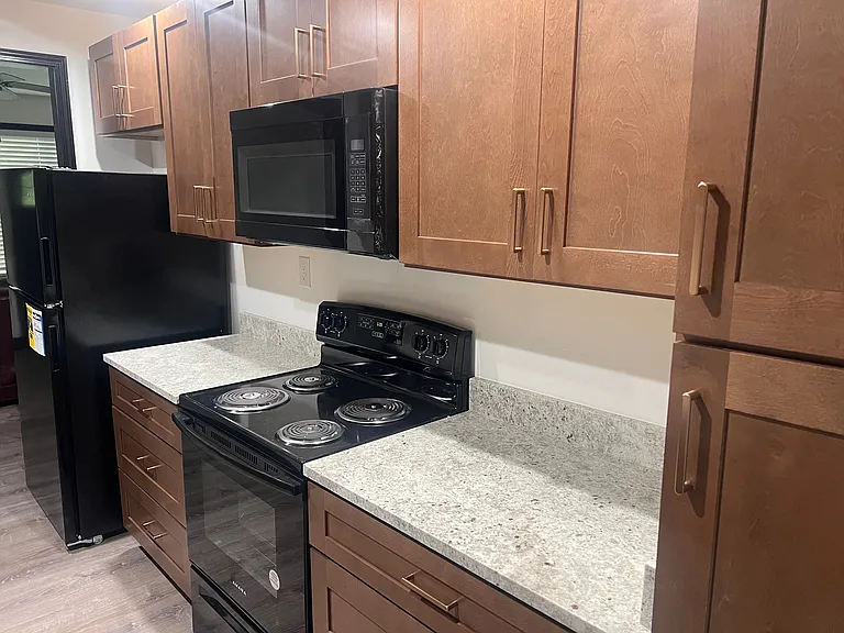 2 bed, 1.0 bath, 1000 sqft, $1,000 — Photo 2