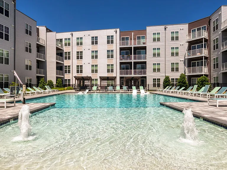 Triton Glen — Photo 9