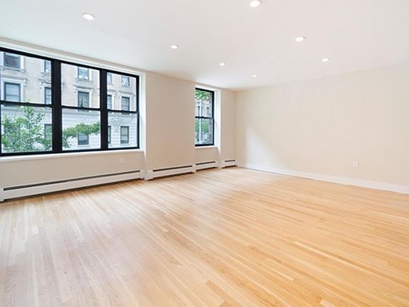 3rd image of 317 W 95th St APT 2E