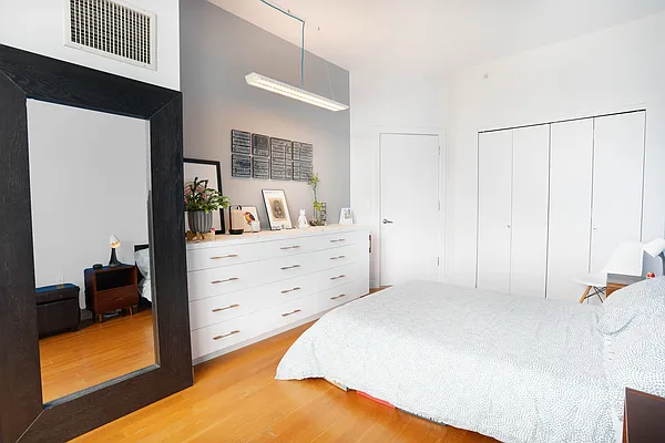 Rented by Keller Williams NYC | media 37