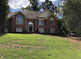 37 Planters Dr, Cartersville, GA 30120