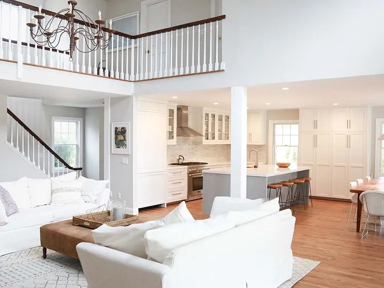 39 Fresh Pond Rd — Photo 4