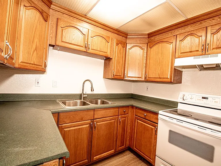 22840 Hilton Head Dr #127 — Photo 21