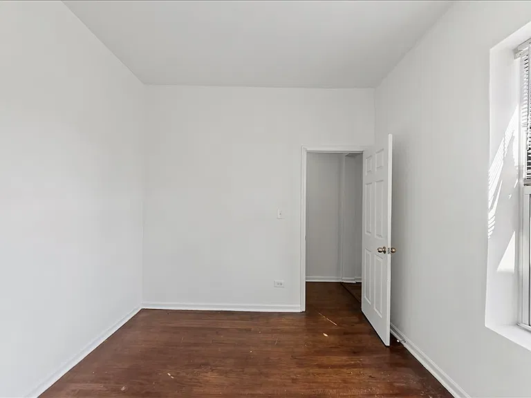 4423 S Prairie Ave #1 — Photo 9