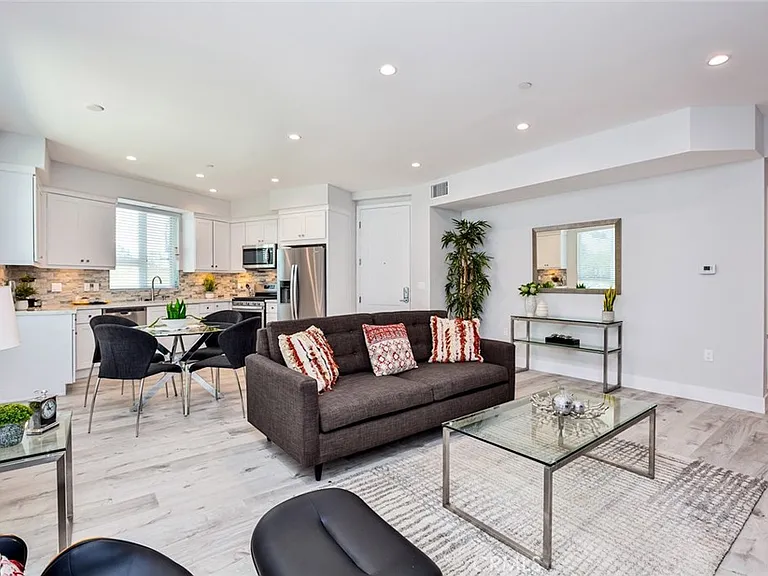 10718 Acama St #401 — Photo 14