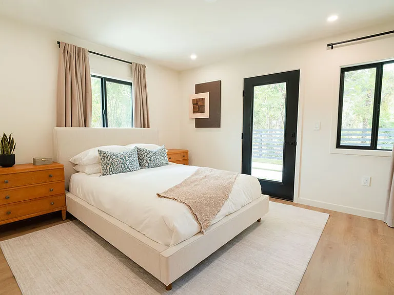 10461 Shadyridge Dr — Photo 38