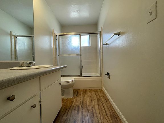 4th image of 522 S Fair Oaks Ave APT 2