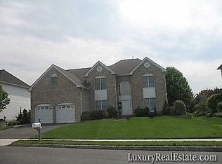 3 Fieldstone Way, Moorestown, NJ 08057