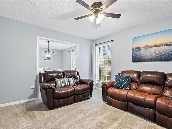 5th image of 331 Ridgewood Dr