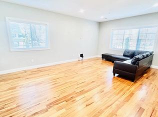 360 Robinson Ave #3, Staten Island, NY 10312